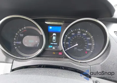 2014 Hyundai Sonata Hybrid z USA, uszkodzony, nr VIN KMHEC4A4XEA111366